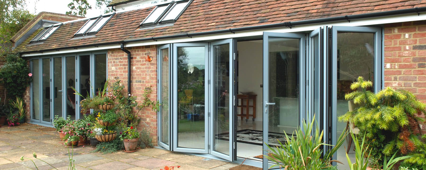 How do bifold doors work? Dream Installations