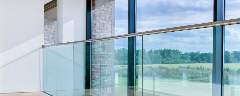 Glass interior balustrade